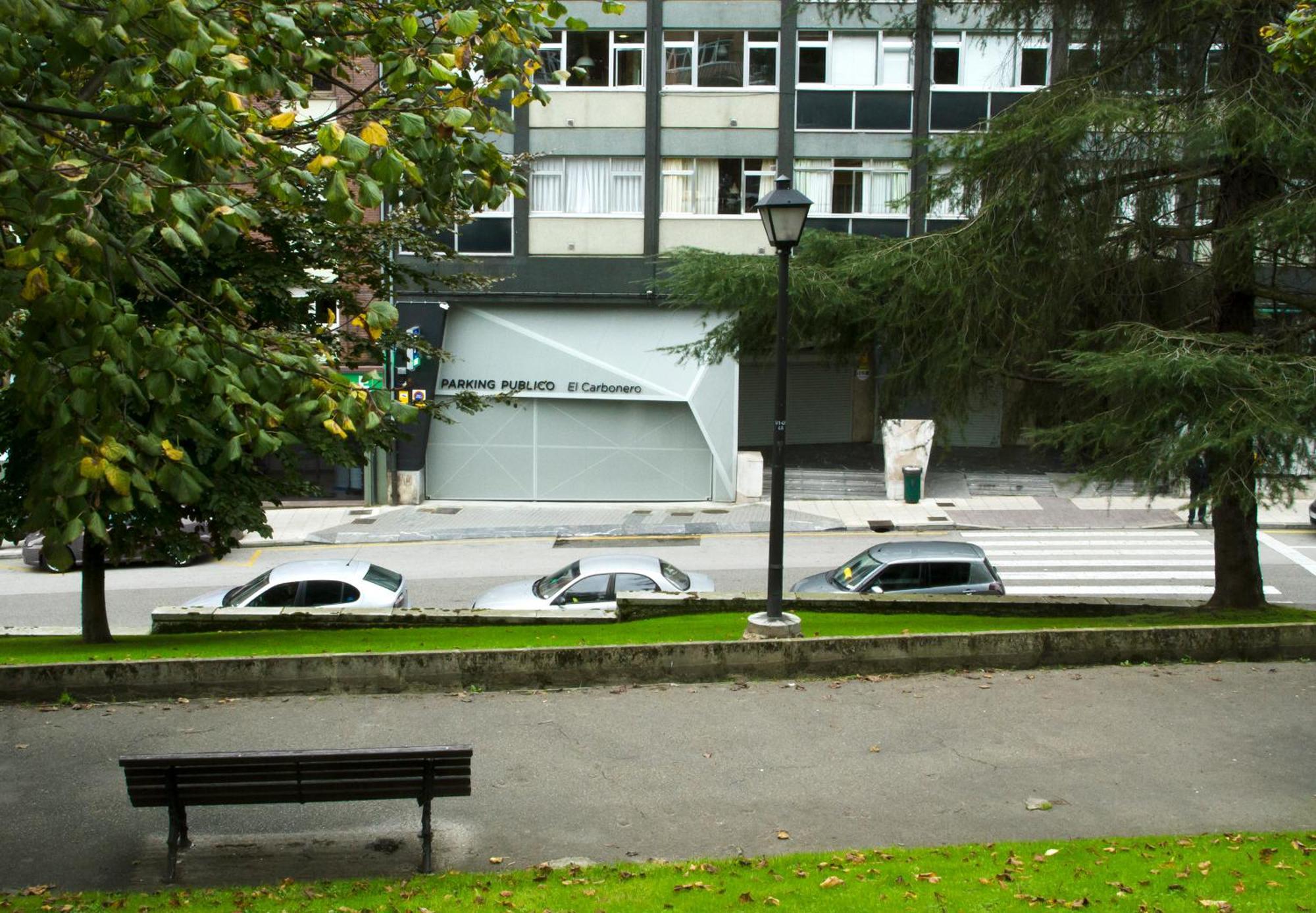 Surf And Art Apartment Parking Gratuito Oviedo Eksteriør bilde